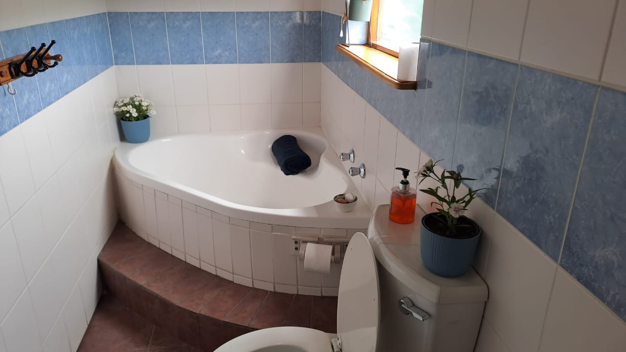 Ensuite bathroom